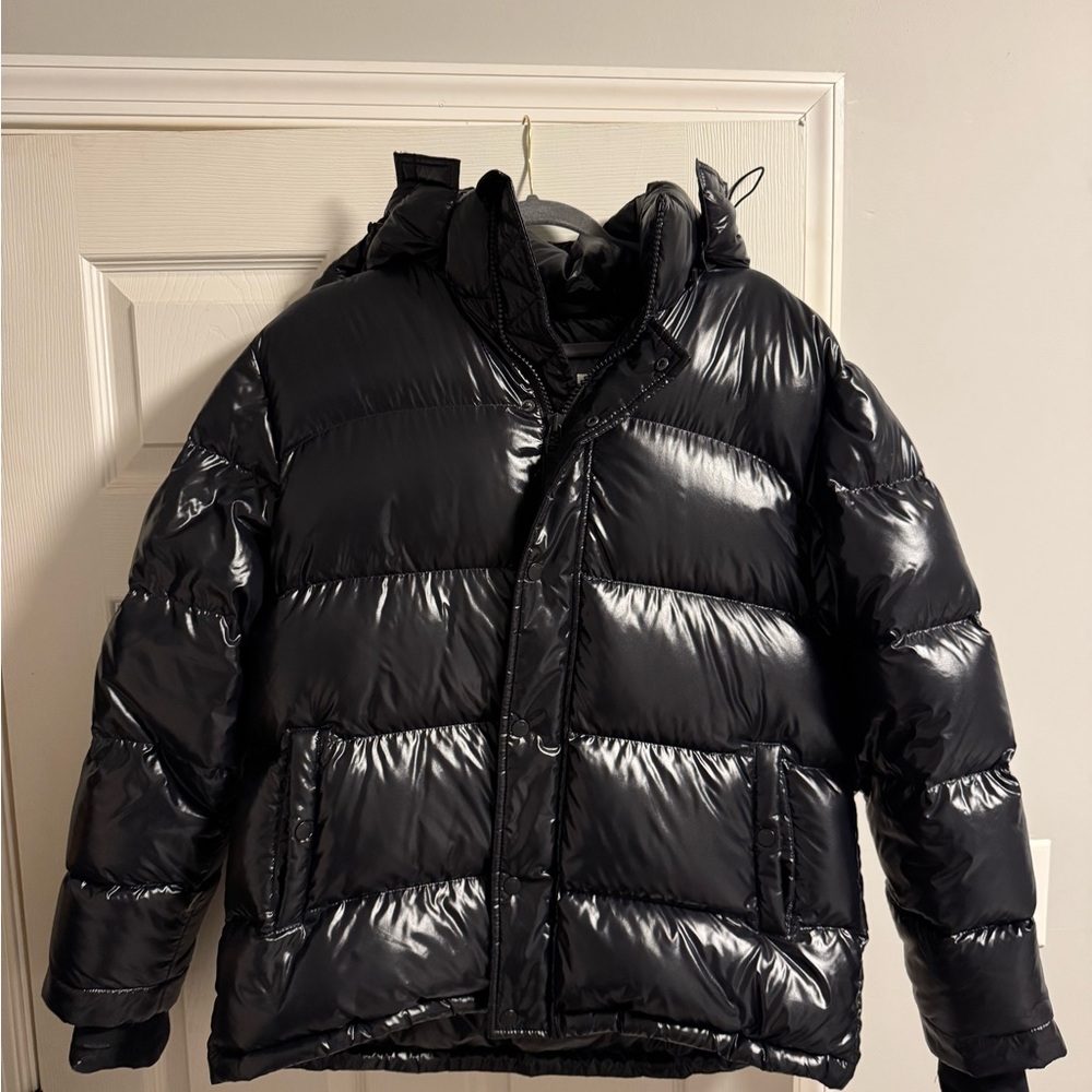 Aritzia The Super Resort Puff- Hi-Gloss Women’s Jacket